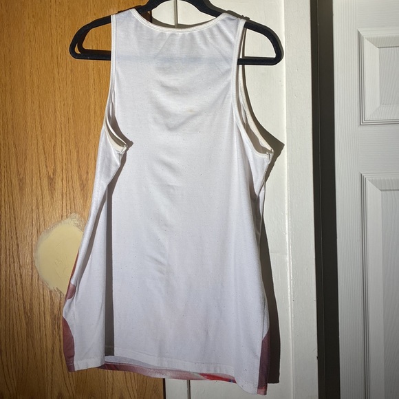 Red - Picture 2 of 3